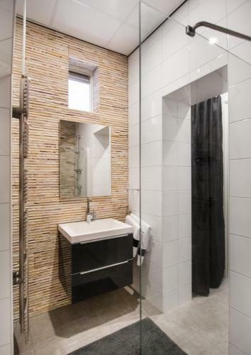 Luxurious Two Bedroom Apartment A Kwartier Center