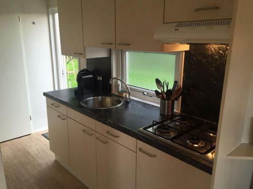 Atmospheric Chalet With Large Garden, Near Alkmaar