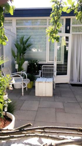 Bed & Breakfast de Tuinkamer-----priv� Diner Op de Kamer Mogelijk!!!