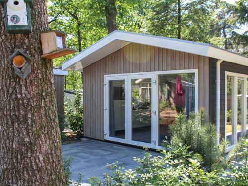Luxurios Chalet With Decking, On The Veluwe