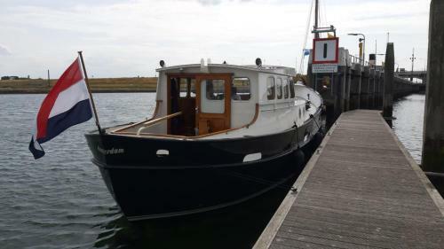 Priv� B&B Motorsailer Rataplan