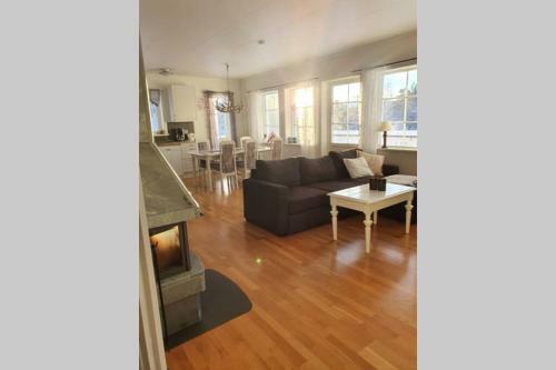 Stugan P� Str�nda - Strax Utanf�r Fun�sdalen