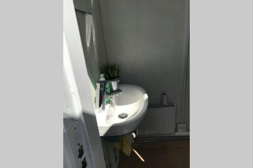 Apartamento Enkelt Boende P� Charmiga Skaft�