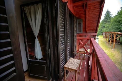 Hanul Morii - Pool, Sauna And Jacuzzi