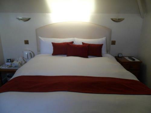 Bed & Breakfast Cumberland House Gatwick B & B