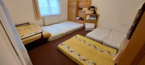 Cuib: Relaxare �n Transilvania, Printre Mun?i
