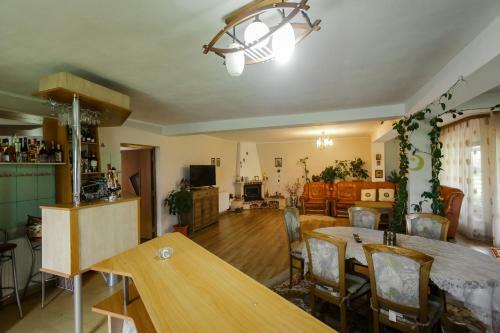 Hostal Casa Florilor