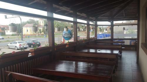 Motel Restaurant Lowe