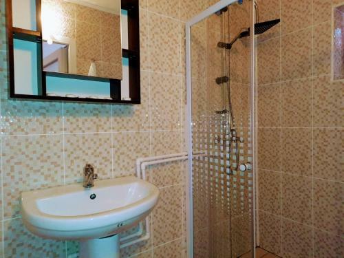 Hostal Casa Leucian