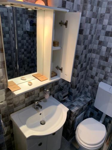Apartment M2