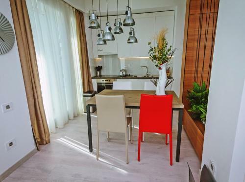 No 6 Apartments