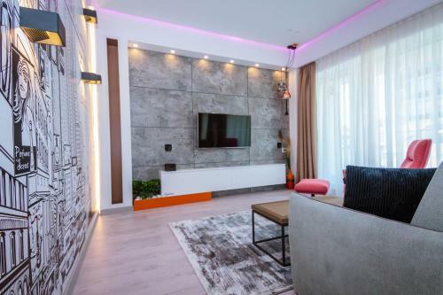 No 6 Apartments
