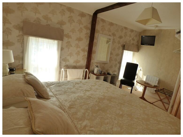 Hostal Maison Dieu Guest House