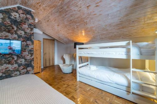 Casa Stella - Spacious Central Villa