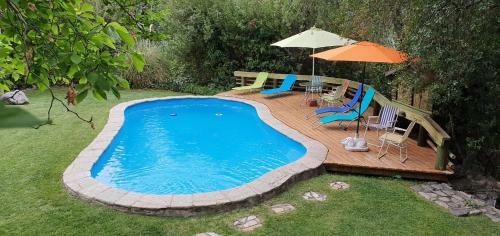 Casa de Monta�a Inmersa En Bosque Nativo