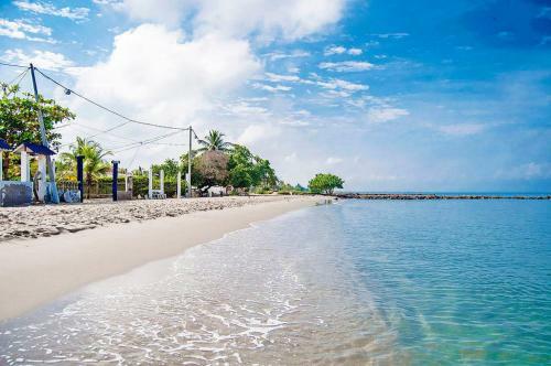 Playa Cove�as , La Sirenita Apartamentos