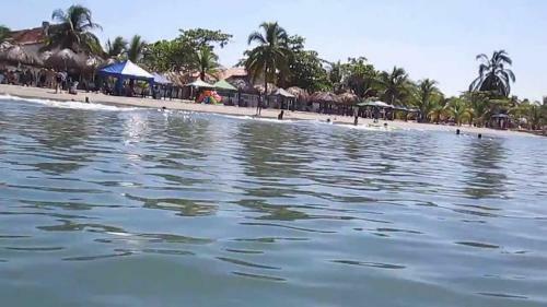 Playa Cove�as , La Sirenita Apartamentos