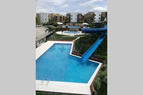 Apartamento Apto Wifi+ Aire AC +piscinas +jacuzzi +tobogan+bbq