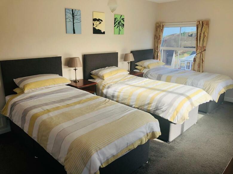 Hostal Varley House