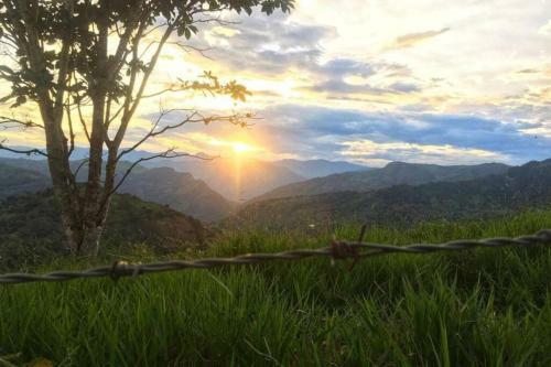 Comodidad En Ambiente Natural - Casa de Descanso Nocaima