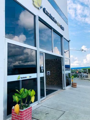 Apartahotel En El Eje Cafetero Cerca Al Parque Del Caf�
