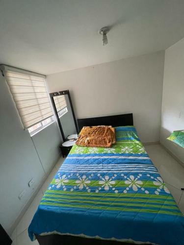 Apartamento En Medellin Amoblado Con 3 Habitaciones.