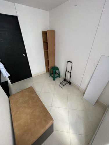 Apartamento En Medellin Amoblado Con 3 Habitaciones.