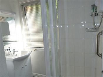 Hostal Oaklands House