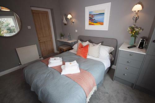 Hostal St Elmo Cottage