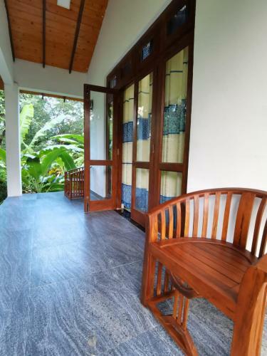 Hotel Thanumi Polonnaruwa