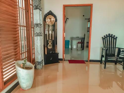 Hotel White House Ratnapura