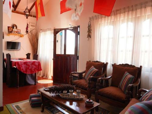 Hostal Redwood Homestay