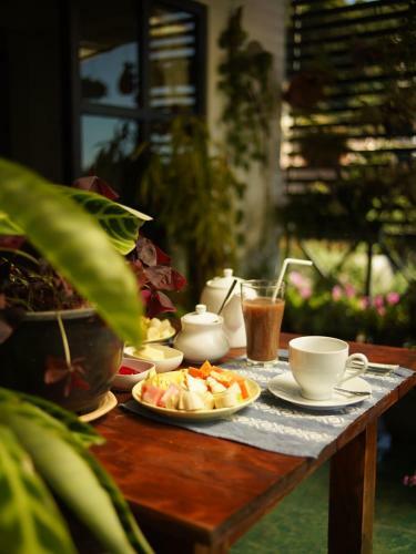 Hostal Redwood Homestay