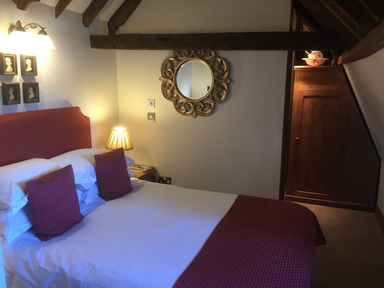 Hostal Willow Tree House