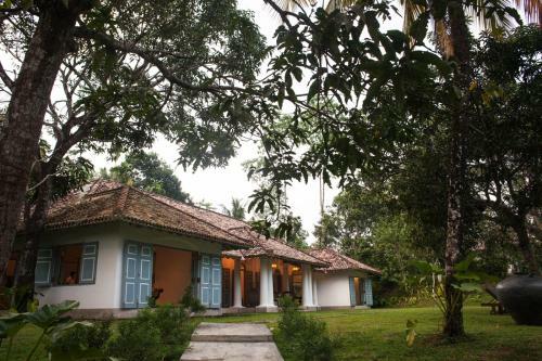 Six Bedroom Eco Chic Villa - Weligama