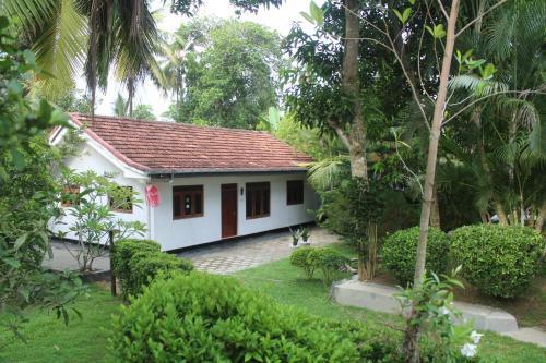 Hostal Green Pebbles Villa