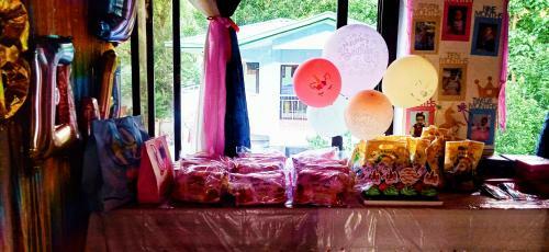 Bed & Breakfast Riverside At Aninuan Accommodation And Food