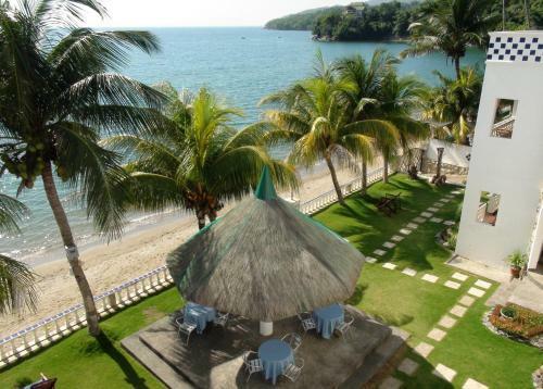 Hostal Squares Beachside Apartments