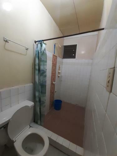 Hotel Oyo 633 Abelardo's Pension House