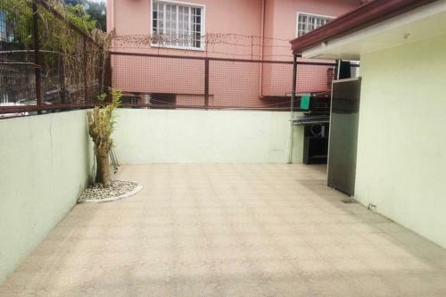 Spacious House In Bf Resort Las Pinas