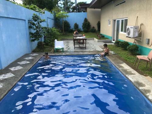 Tagaytay Luxery Pool Villa 8
