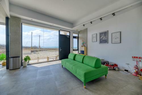 Sea House Diary Homestay