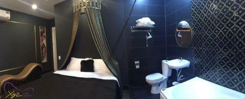 Hotel Xyz Minihostel Rach Gia