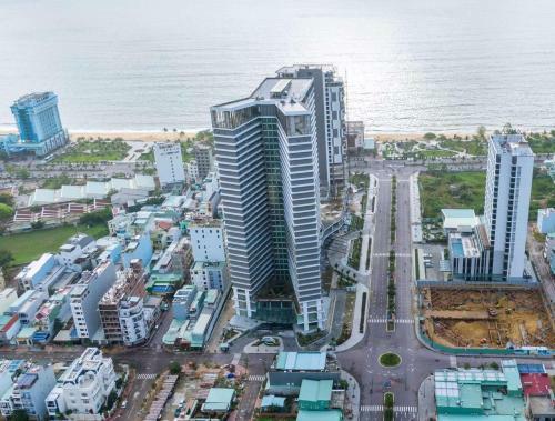 Flc Sea Tower Luxury - Queen Apartment