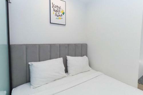 2 Bedrooms Apart. With Sea View In Center