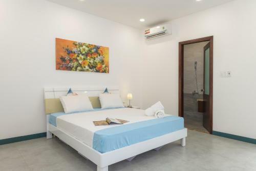 Lim's House - The Market Hideout House
