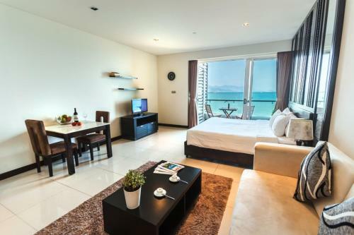 Beach The Beach Apartment