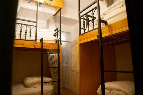 Fourteen Beds Hostel