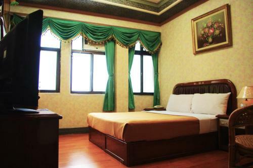 Hostal Uni Hotel