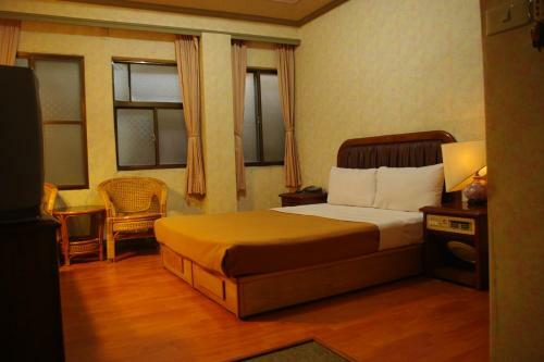 Hostal Uni Hotel